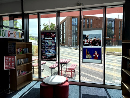 Was kann ich mit Outdoor-Monitoren oder Schaufenster-Monitoren erreichen?